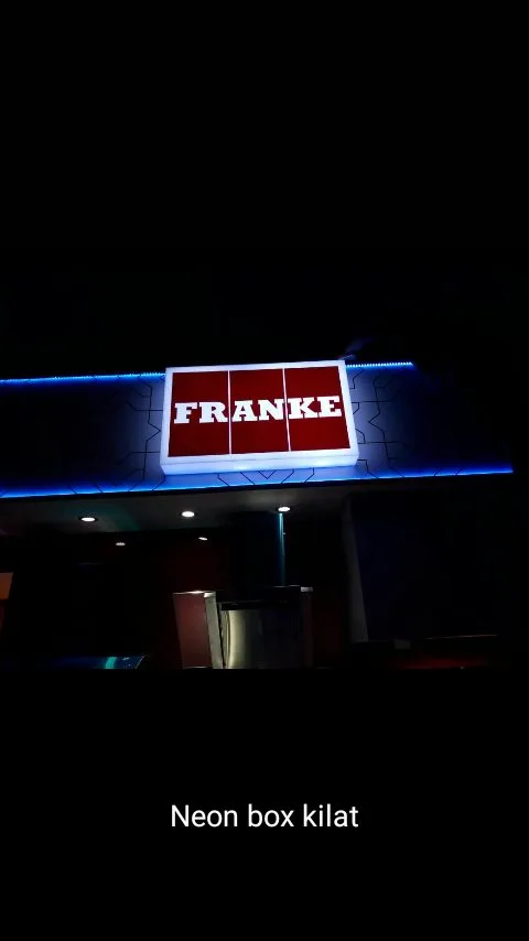 Neon box