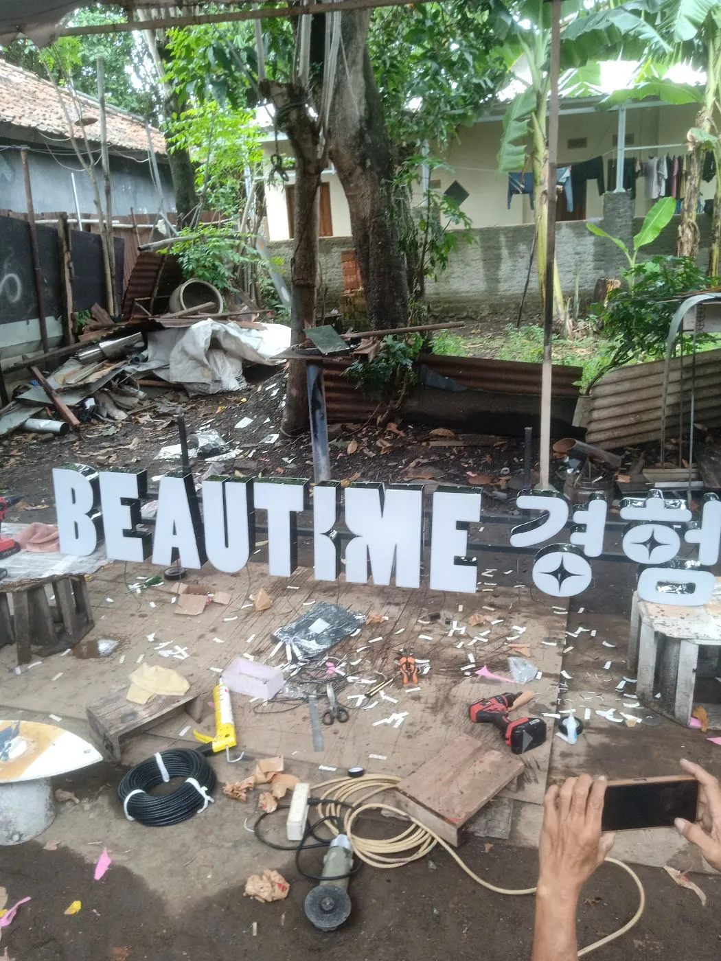Neonbox dan Huruf Timbul Beautime Tegal foto 3