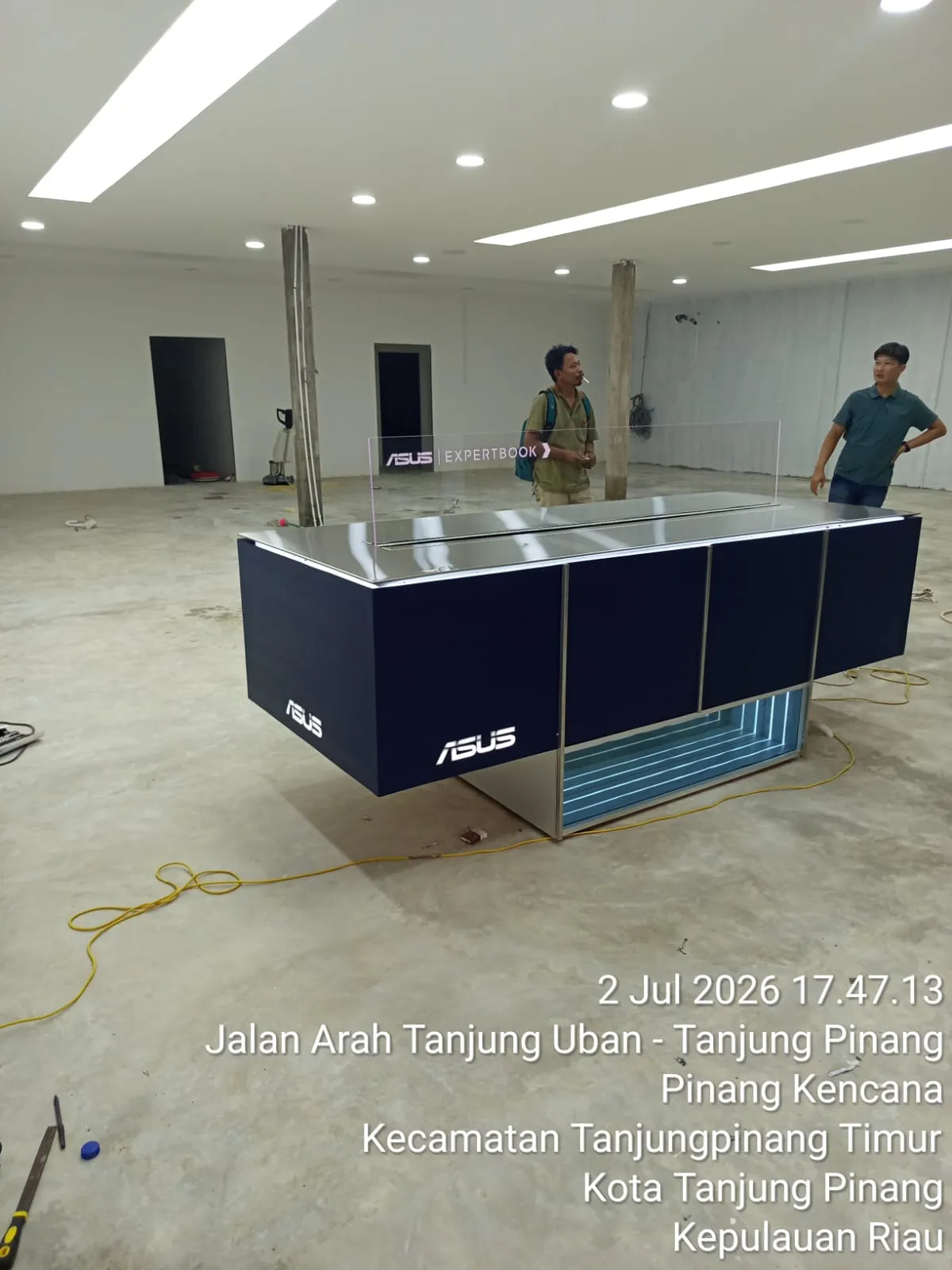 Meja display asus foto 1