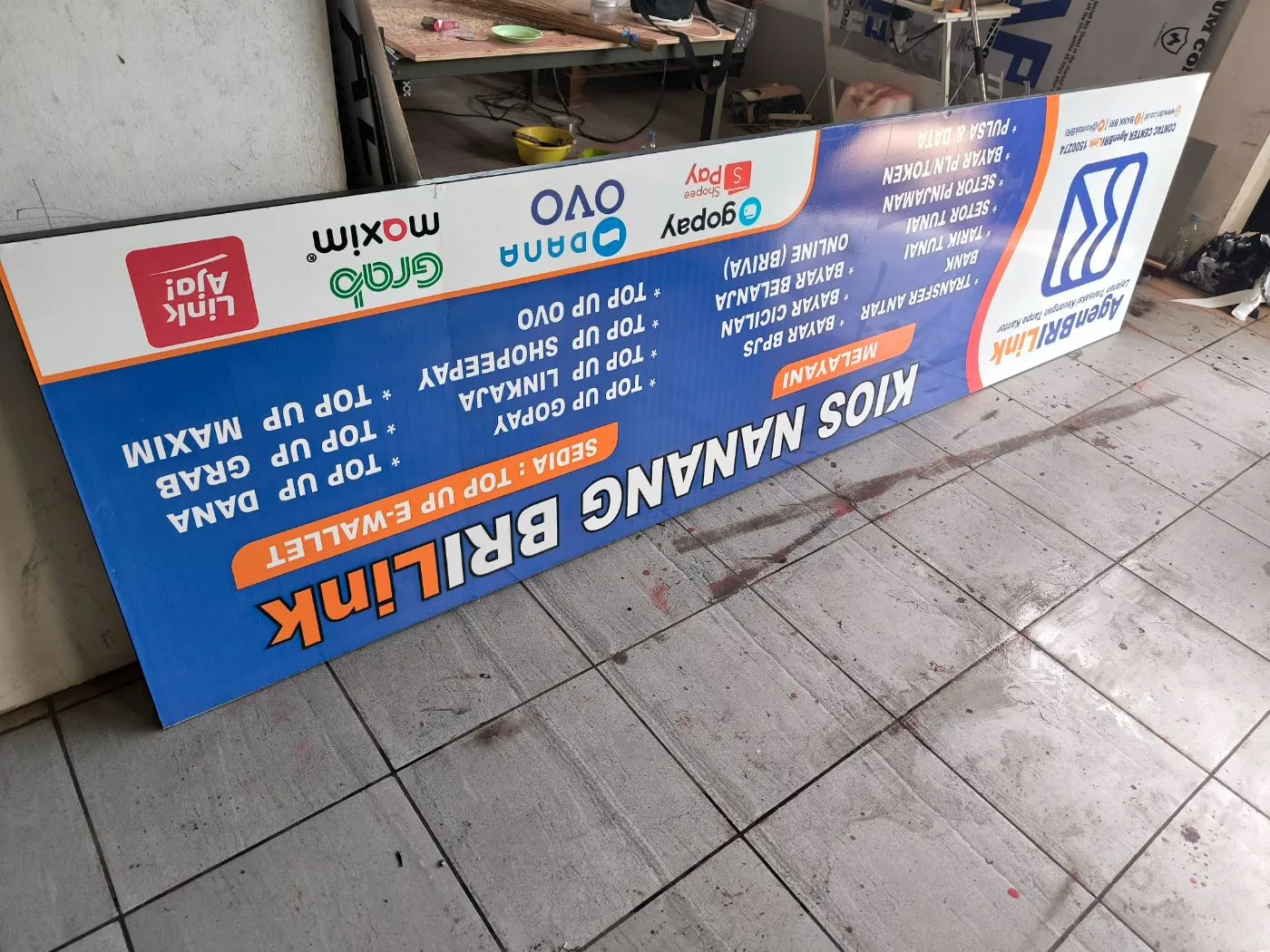 Shopsign foto 2