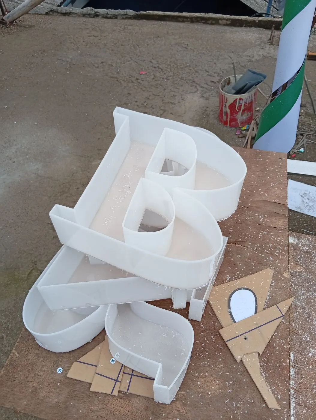 Letter sign foto 5