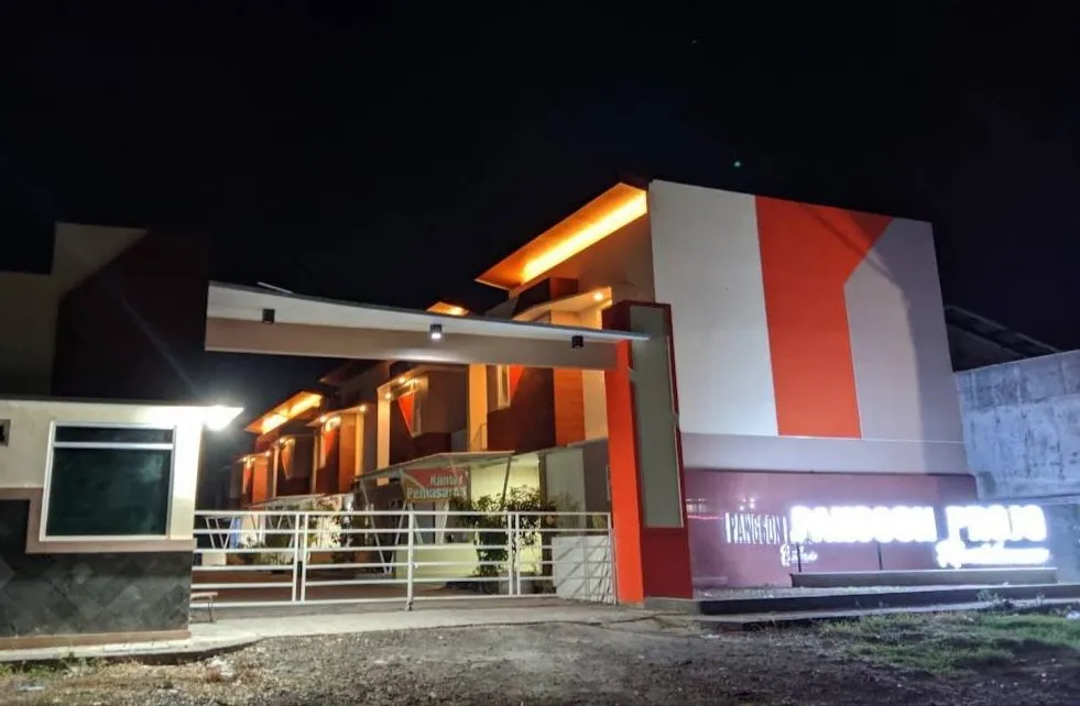 Huruf Timbul Akrilik foto 5