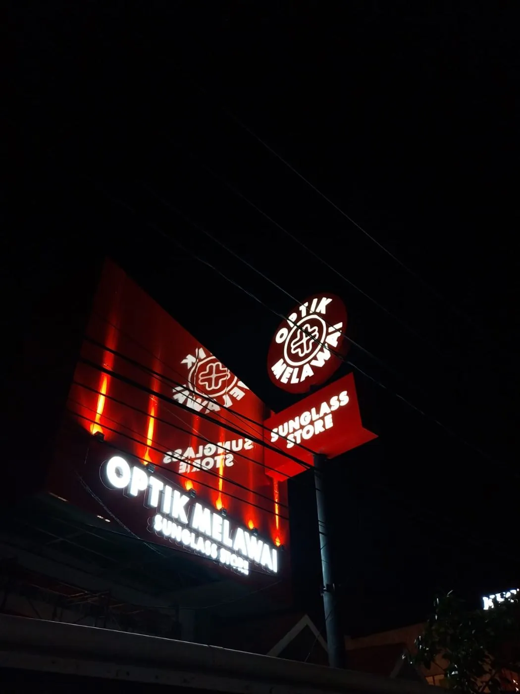 OPTIK MELAWAI GORONTALO foto 3