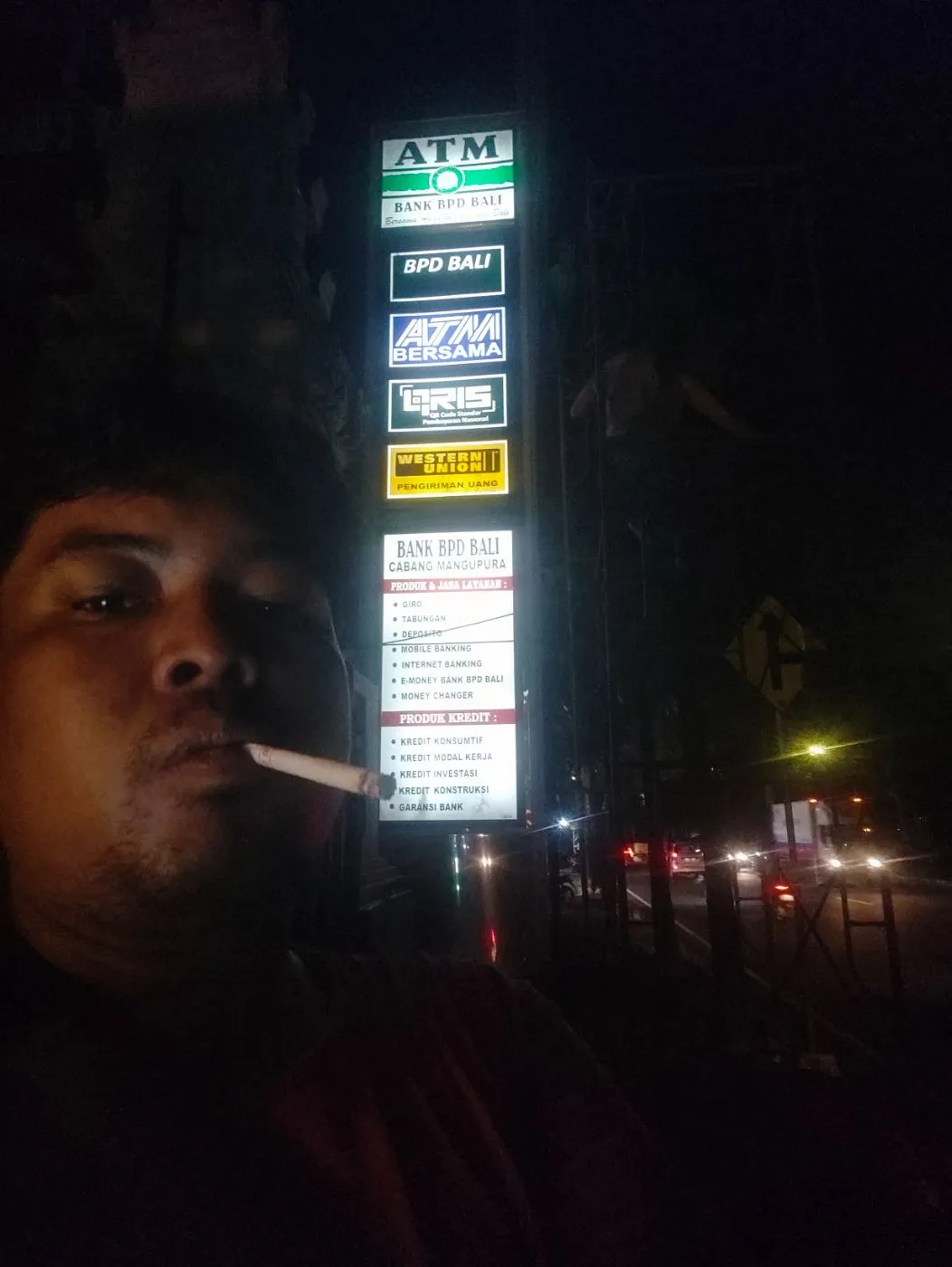 Pilon sign dan neon box Bank BPD BALI foto 2