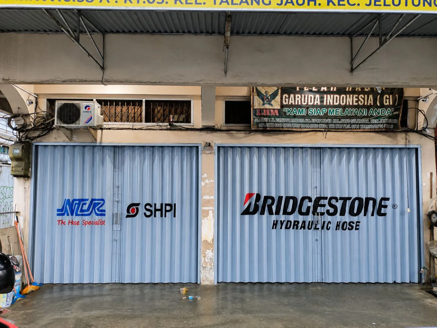 Branding Rolling Door foto 1
