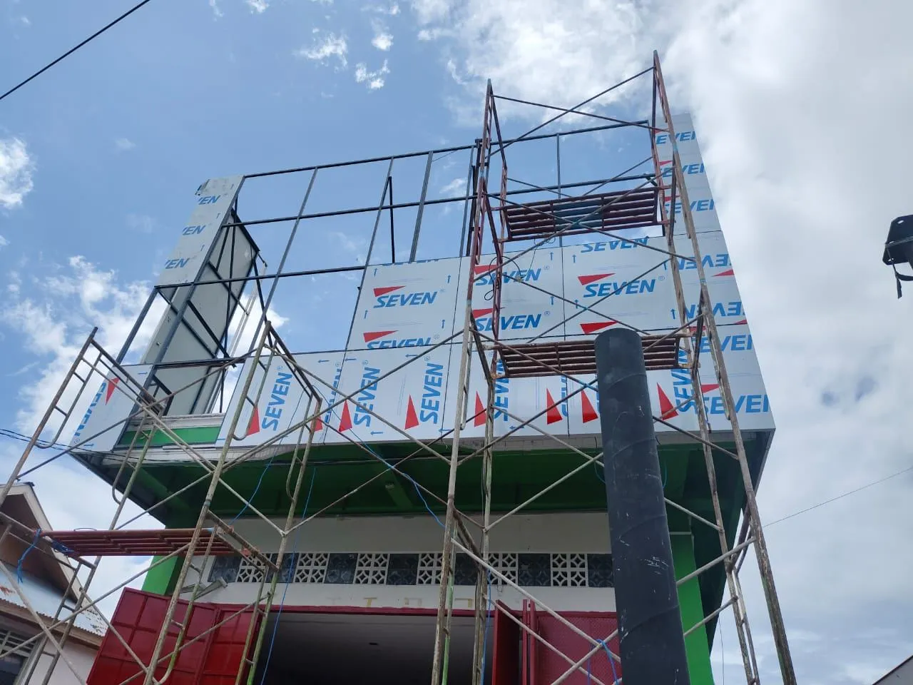 OPTIK MELAWAI GORONTALO foto 1