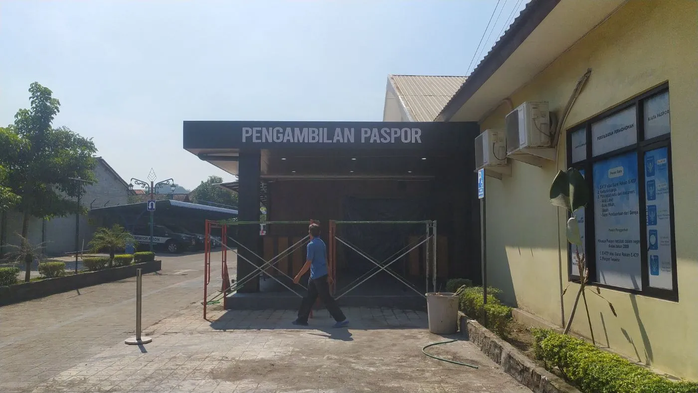 Letter timbul pengambilan paspor foto 1