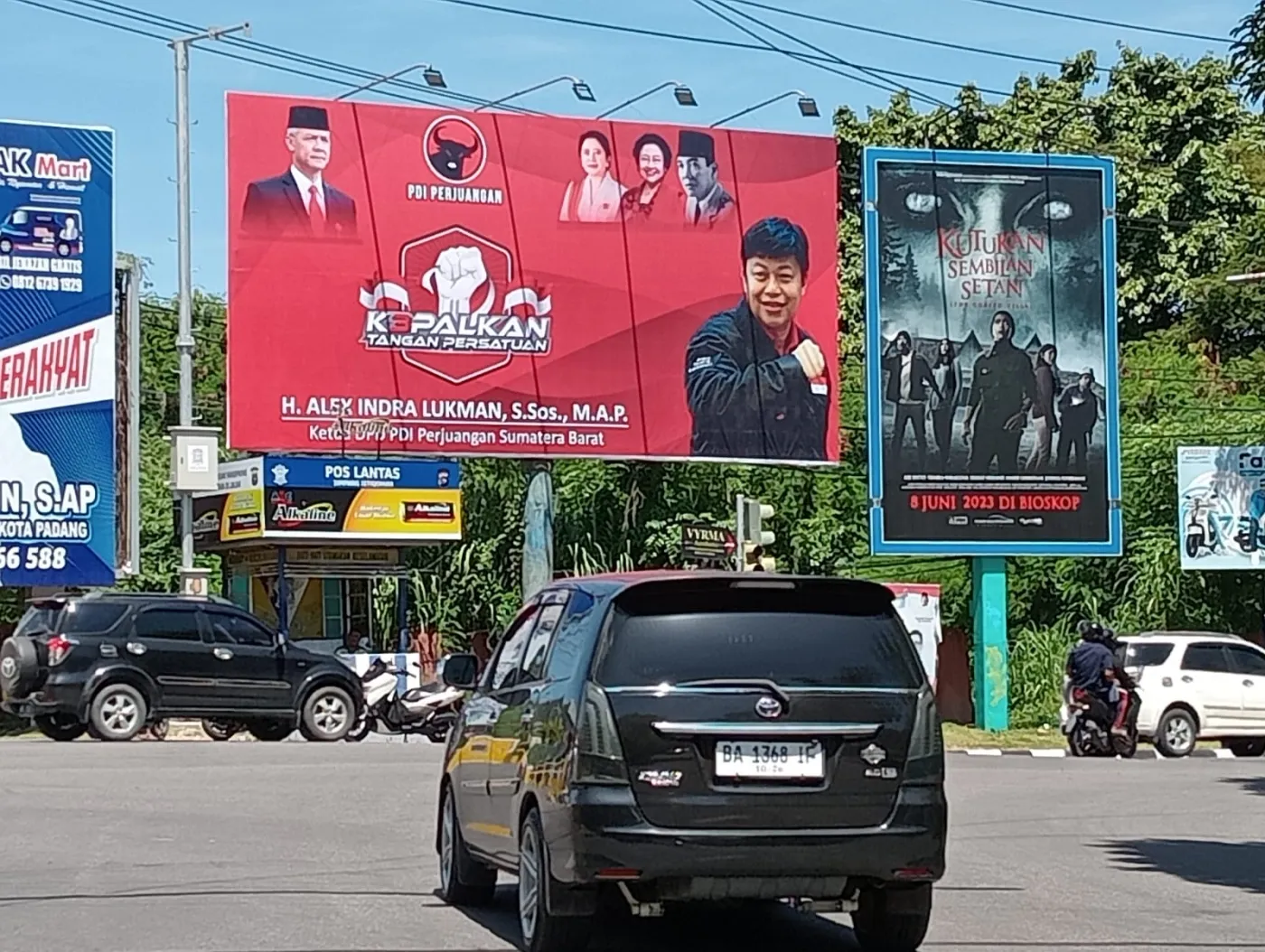 Billboard PDI Perjuangan foto 3